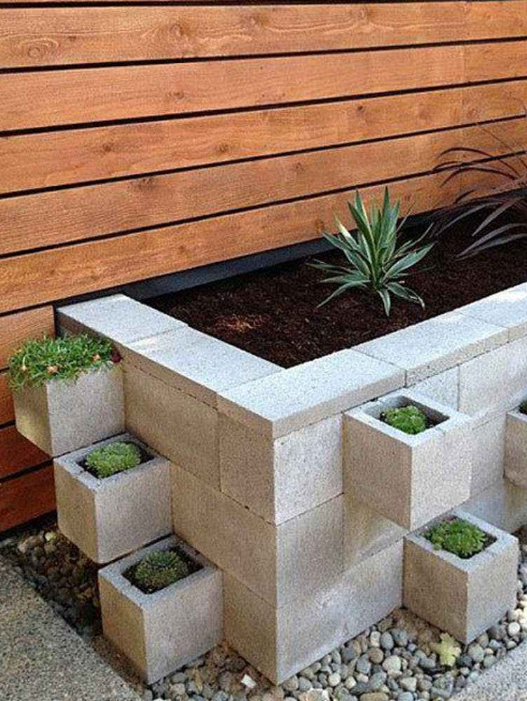 Backyard DIY Projects : Cinder Blocks